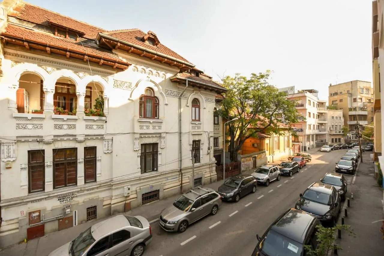 The Brancovanian Apartment - Cismigiu Park Bucharest 0*,