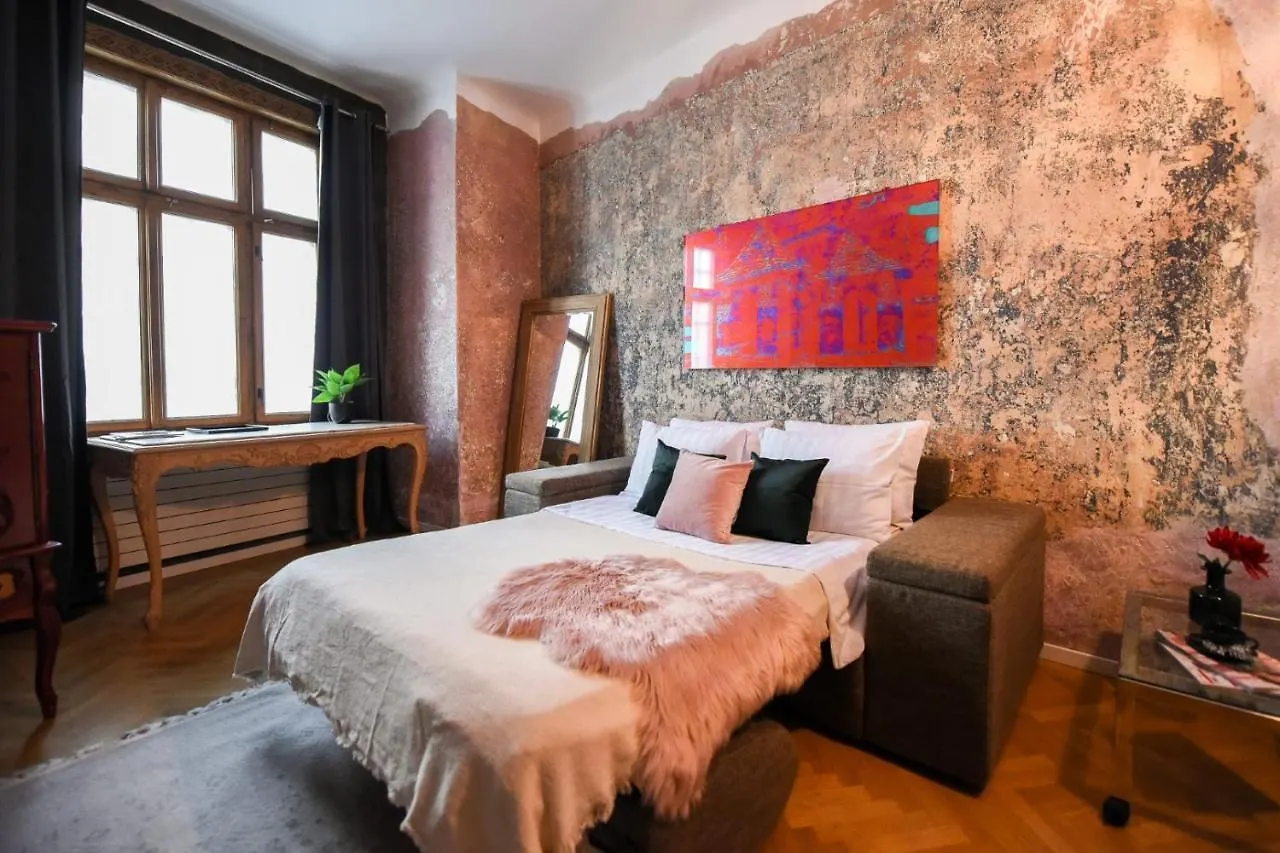 The Brancovanian Apartment - Cismigiu Park Bucharest