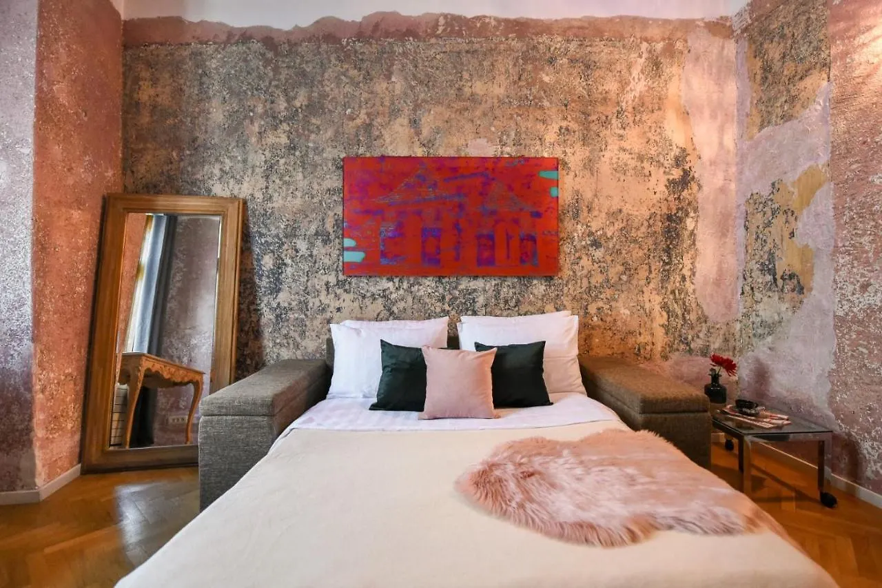 The Brancovanian Apartment - Cismigiu Park Bucharest
