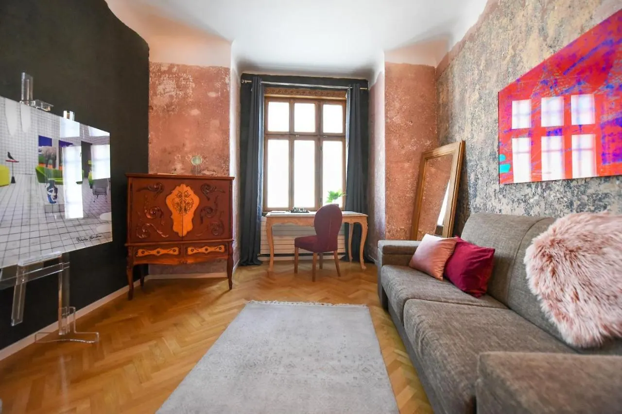 The Brancovanian Apartment - Cismigiu Park Bucharest
